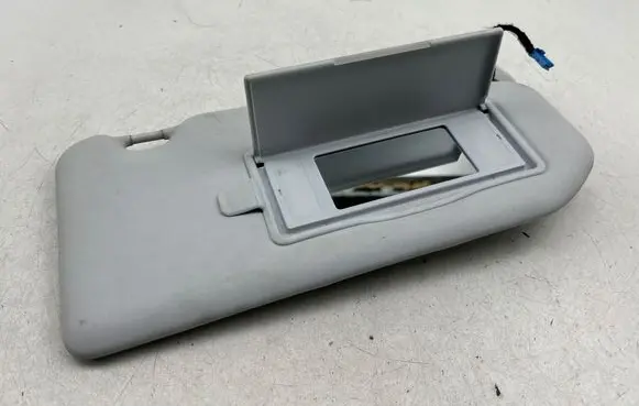 Sun visor