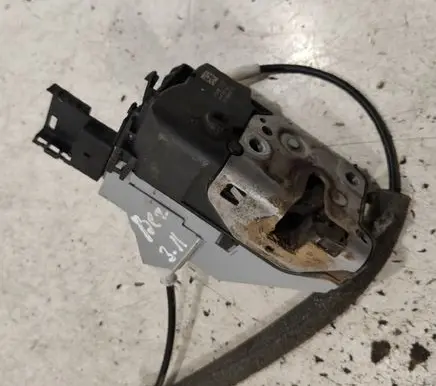 Citroen Berlingo Sliding door lock 828417