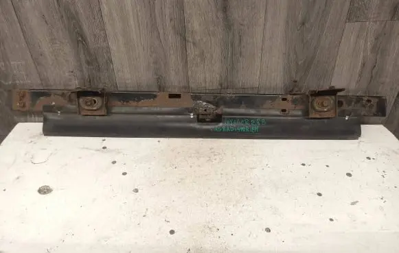 Chrysler Voyager Top upper radiator support slam panel