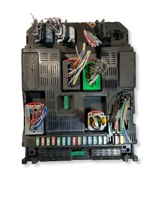 Peugeot 307 Fuse module 9644098280