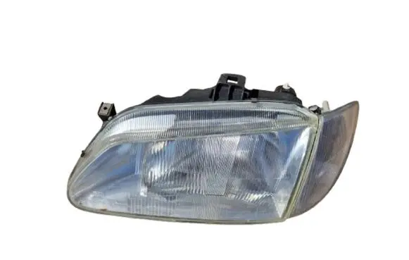 Renault Scenic I Headlight/headlamp 7701672734