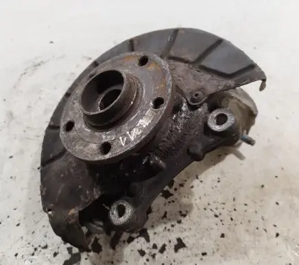 Volkswagen PASSAT B6 Front wheel hub spindle knuckle