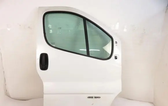 Nissan Primastar Front door