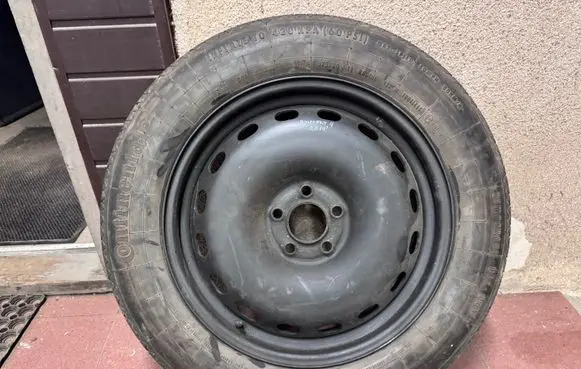 Land Rover Discovery 4 - LR4 R19 spare wheel 002882XXX 081194 2190800