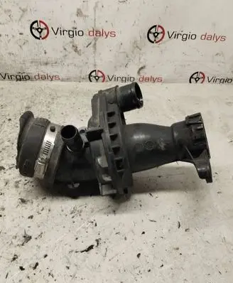 Nissan Qashqai Air intake duct part 165761844R 22274