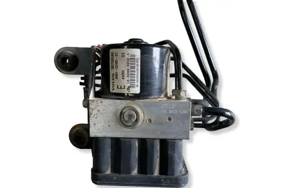 Volvo V50 ABS Pump 30736589A