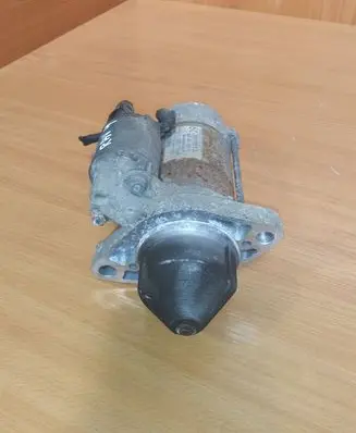 Toyota RAV 4 (XA30) Starter motor 281000R010