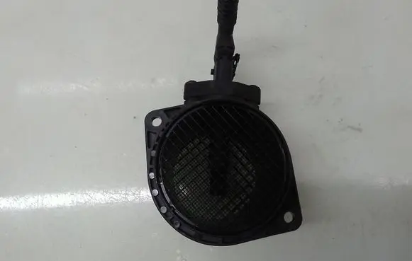 Volvo S60 Mass air flow meter 0280218088