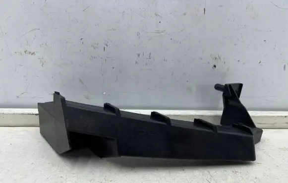 Mazda 6 Headlight/headlamp mounting bracket gs1d50151