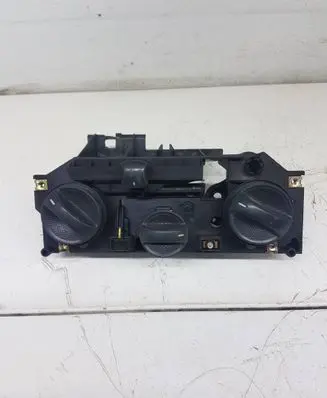 Iveco Daily 3rd gen Interior fan control switch PA66GF30