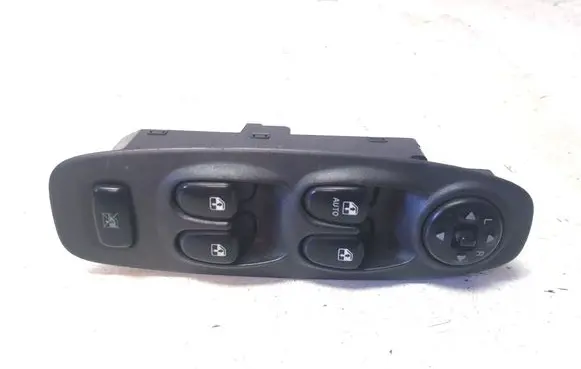 Hyundai Accent Electric window control switch 620W10270