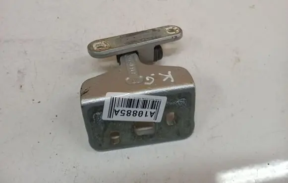Mercedes-Benz CLS C219 Rear door lower hinge