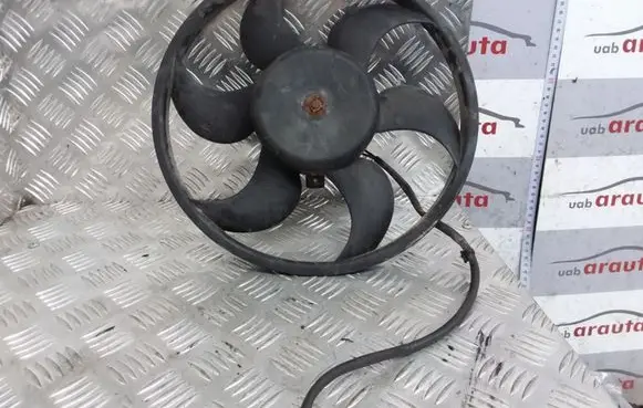 Toyota Avensis T220 Electric radiator cooling fan