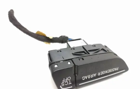 Passenger airbag on/off switch