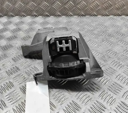 Nissan Qashqai J12 Engine mount bracket 112326UB0A