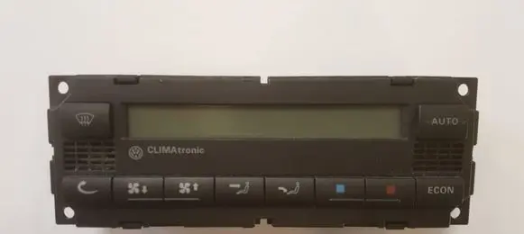 Volkswagen PASSAT B5.5 Climate control unit