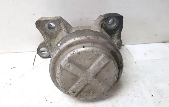 Ford Mondeo MK IV Engine mount bracket HL8021M10