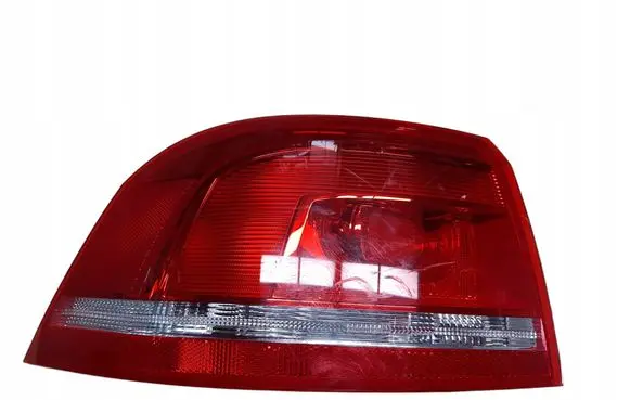 Volkswagen PASSAT B7 Rear/tail lights 3AF945095E