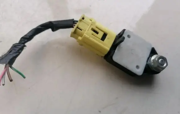 Toyota Corolla E120 E130 Airbag deployment crash/impact sensor 8983102020 89831-02020