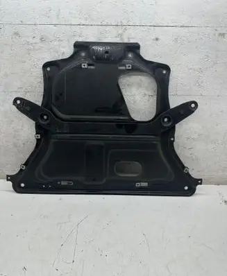 BMW 4 F32 F33 Engine splash shield/under tray 6860952