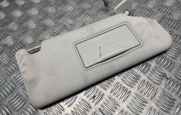 Mitsubishi Outlander Sun visor