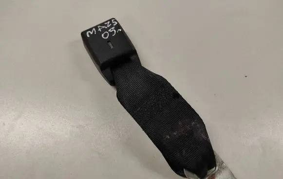 Mazda 5 Middle seatbelt buckle (rear) T86213T 0078766