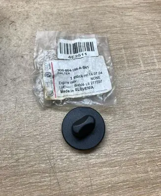Volkswagen Bora Floor mat clip fixing clamp 3D0864199A