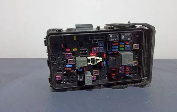 Opel Insignia B Fuse box set