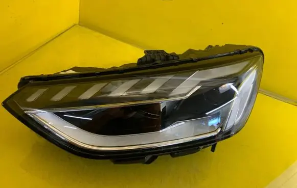 Audi A4 S4 B9 8W Headlight/headlamp 8W0941033D