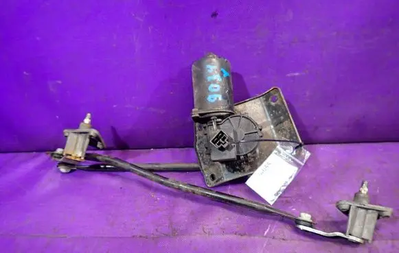 Front wiper linkage and motor