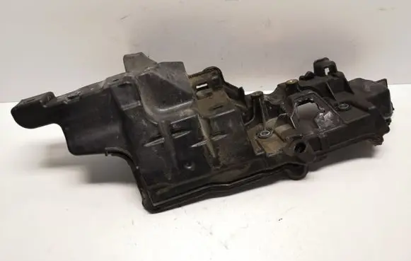 Dacia Dokker Other engine bay part 175B11122R 175B17398R 175B15400R