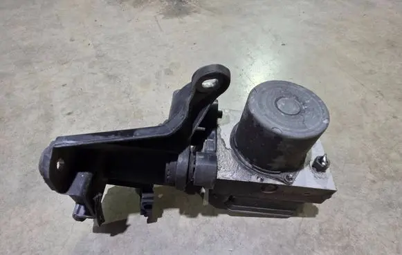 Mercedes-Benz E W212 ABS Pump A2124310148