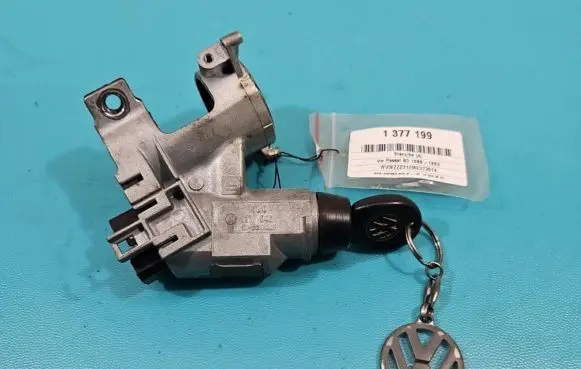 Volkswagen PASSAT B3 Ignition lock 357905851 IMPRK1377199