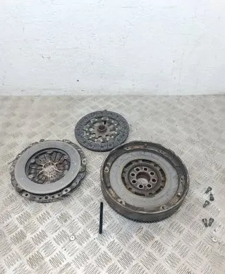 BMW 5 E39 Clutch set kit 1223712