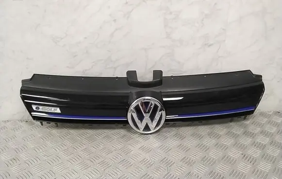 Volkswagen Golf VII Front grill 5GE853651