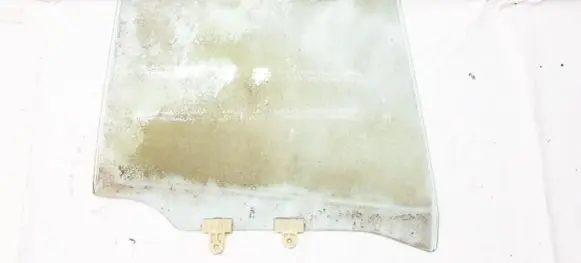Nissan Sunny Rear door window glass 8032041l00