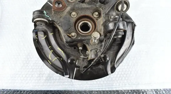 BMW X4 F26 Rear wheel hub spindle/knuckle 6868936