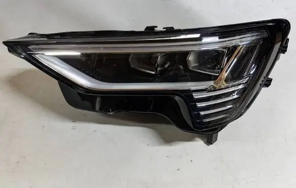 Audi e-tron Headlight/headlamp 4KE941039D