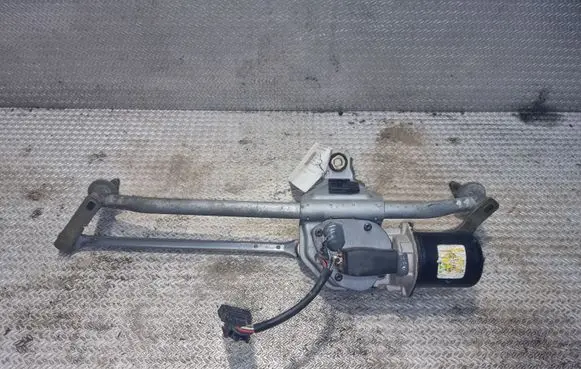 Opel Vivaro Front wiper linkage and motor