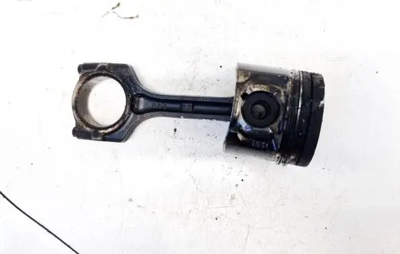 Honda Accord Piston with connecting rod