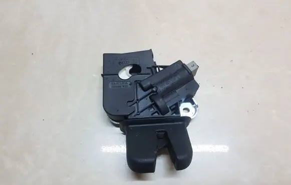 Audi A6 S6 C6 4F Tailgate/trunk/boot lock/catch/latch 4F5827505
