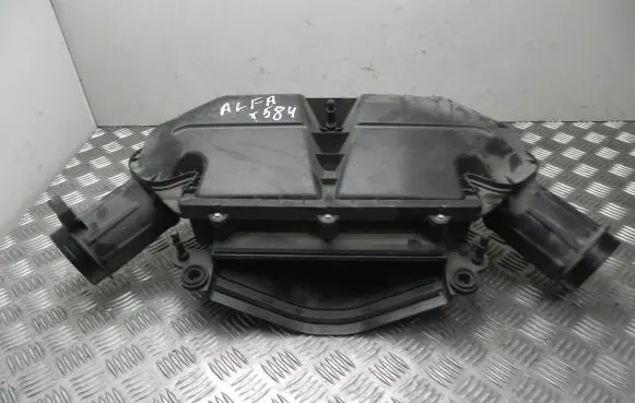 Alfa Romeo Stelvio Air filter box 50556054