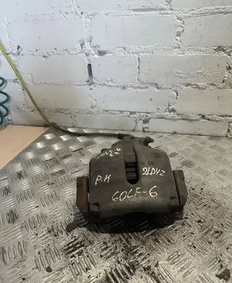 Volkswagen Golf V Front brake caliper