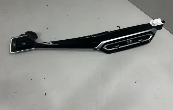 BMW 4 G22 G23 G24 G26 Dashboard glove box trim 9624722 6811451