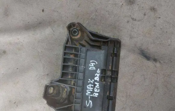 Ford S-MAX Other engine bay part 6G9110663A
