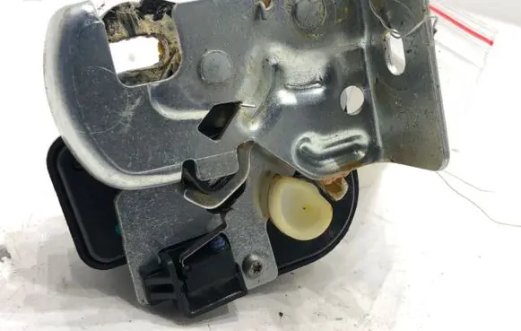 Jeep Grand Cherokee Tailgate exterior lock 3025926