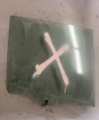 Renault Modus Rear door window glass