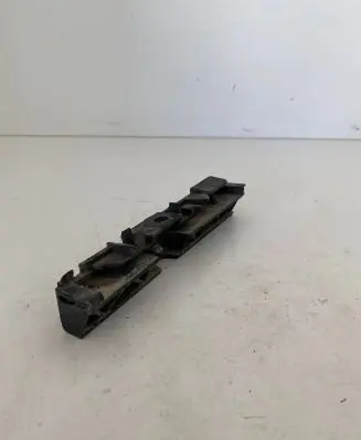 Audi A6 S6 C7 4G Fender mounting bracket 4G0853921B