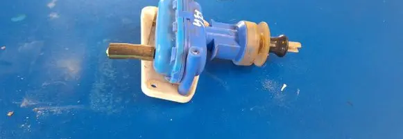 Audi 80 90 S2 B4 Central locking vacuum pump 893862123
