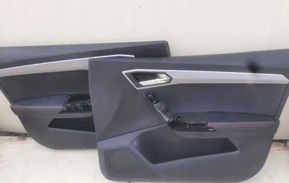 Seat Arona Front door card panel trim SEATARONASKRALED